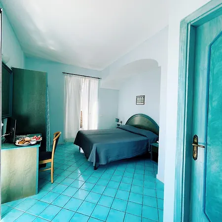Hotel Lord Byron 4*